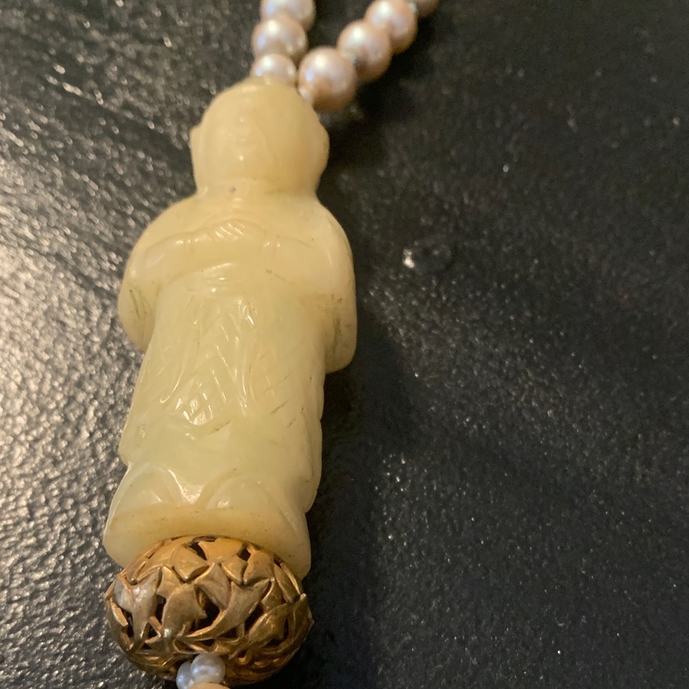 Vintage- Elegant Pearl and Jade Necklace! - Picture 6 of 6